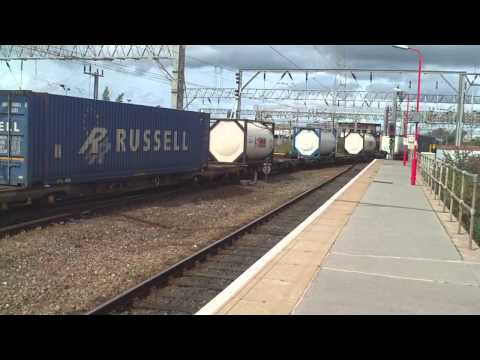 66428 on 4S44 Daventry - Coatbridge intermodal @ Crewe on 15.8.13 - HD