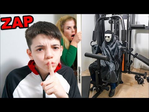 O ZAP - DESCOBRIMOS O QUE ELE FAZ ESCONDIDO NA MINHA CASA! - Parte 78