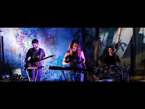 С Ралица Тонева за концерта на The Tripple Band в Шумен