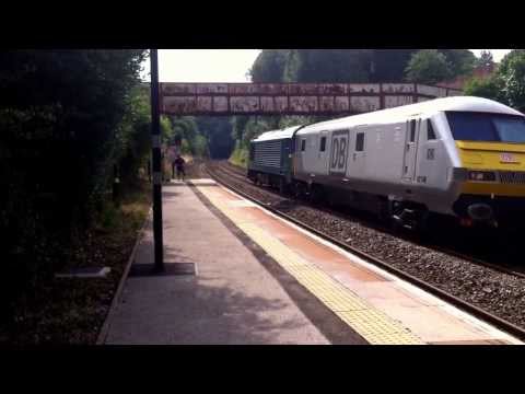 DVT 82146 + 67003 pass Oakengates | 08/08/2013