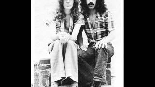 Hall &amp; Oates  A Lot of Changes Comin&#39;