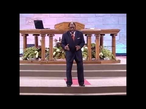 WHY MEN NEED VISIONS AND DREAMS by MYLES MUNROE