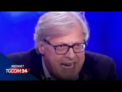 Vittorio Sgarbi perde le staffe con Vladimir Luxuria: "Hai il c***o! Eri o no un uomo?"