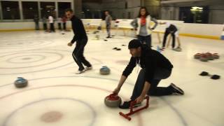 preview picture of video 'Windy City Curling - Learn to Curl'