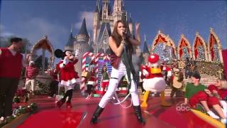 Miley Cyrus - Santa Claus Is Comin&#39; To Town - Disney Channel Parade 2008
