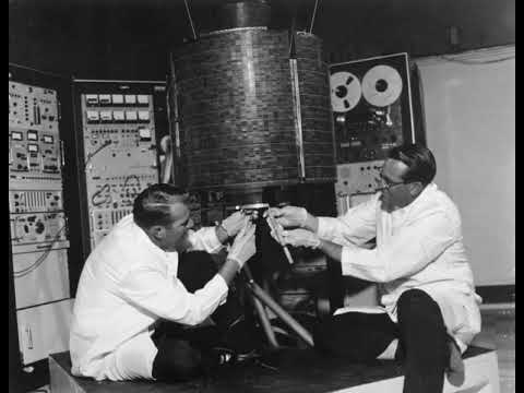 image-What is Intelsat I explain?