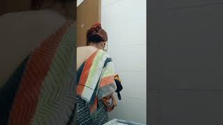 Download lagu Tante hot mandi 😘#viral #shorts mp3