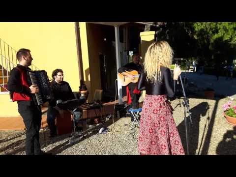 Valentina MONTONE & il suo gruppo - Se magna? :-)