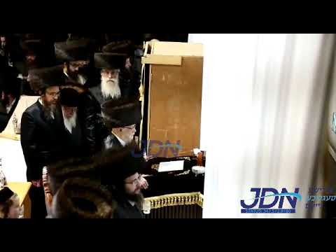 Seret Viznitz Rebbe Counting Sefirah