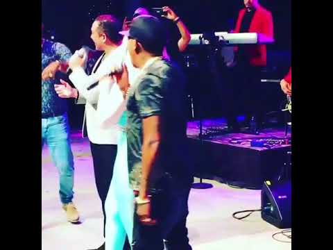 Frank reyes , Toxic Crow, yiyo sarante , la insuperable y el alfa juntos en tarima