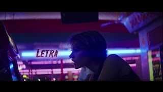 C. TANGANA - PERSIGUIÉNDONOS - LETRA