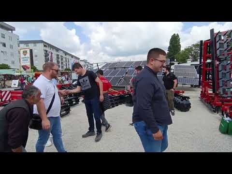 TANJIRACA KOMERC CENEJ NA 90 MEDJUNARODNOM POLJOPRIVREDNOM SAJMU