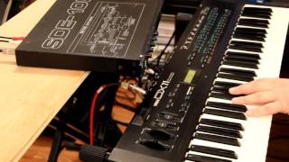 Video thumbnail for Yamaha DX11 through Roland SDE-1000 by SynthMania