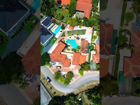 Videovoorbeeld: Villa in Zuurzak