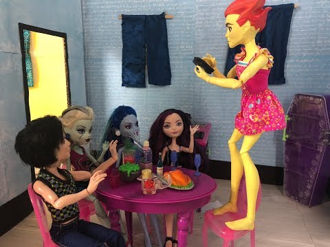 Heath's Cellphone Addiction-  A MH/EAH stop motion