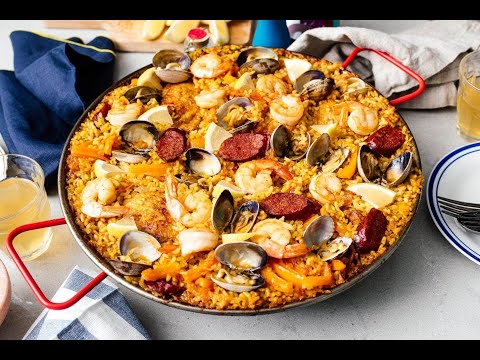 Savor the Flavor with the Ultimate Guide to Authentic Spanish Paella (5 Minutes)