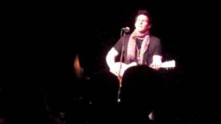 Don Miggs singing "Romeo and Juliet"