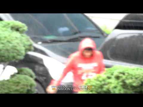 [FANCAM] 110717 SBS Inkigayo - Seulong