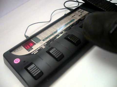 The classic : Zoom 3030 multi-effect image 3