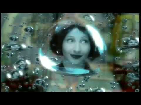 Perrier - Edith Piaf (1997, France)