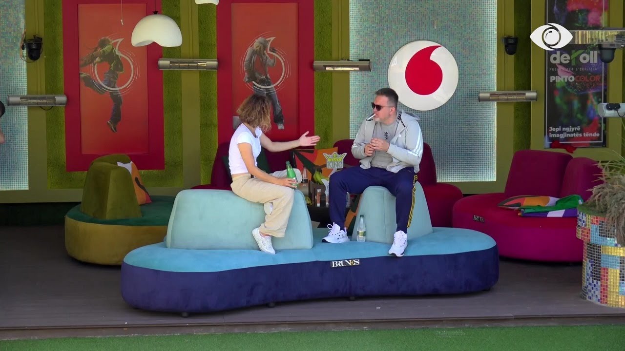 “Ke ngelur si qyqar vetem me Erjolën”/ Egla-Julit: Do njerëz të të përkëdhelin sedrën