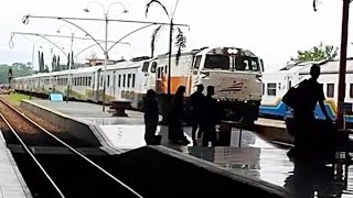 Download lagu Kereta Api Argo Lawu Memasuki Stasiun Purwokerto mp3