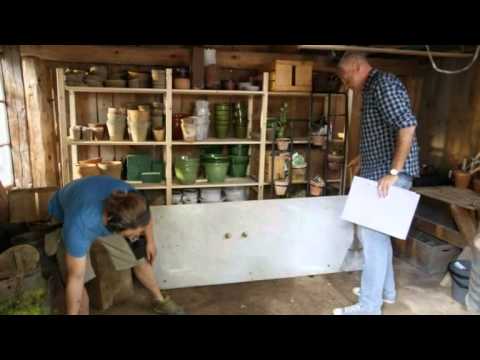 Ett gammalt stänkskydd förvandlas till trädgårdsbord - Sommar med Ernst (TV4)