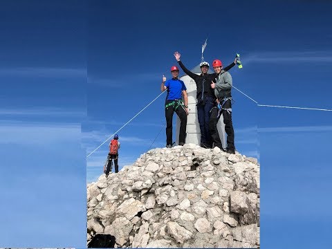 Descent of Mount Triglav (2864m) to the Triglavski dom (2515m)