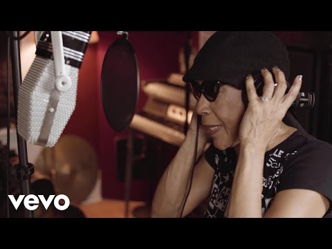 Stone Foundation - Season of Change ft. Bettye LaVette