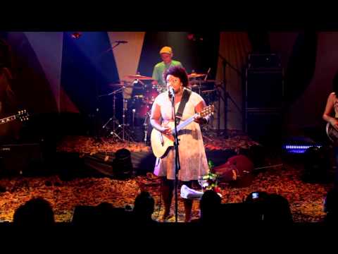 ellen oléria e pret.utu - mandala (2012)