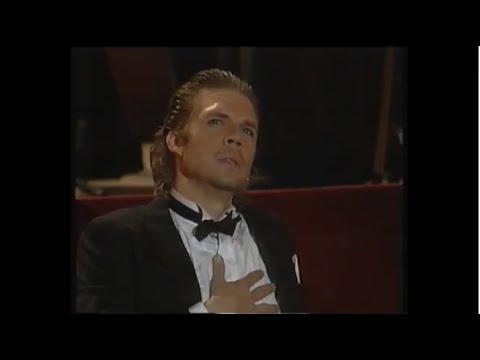 Rodney Gilfry ''Deh, vieni alla finestra'' Don Giovanni