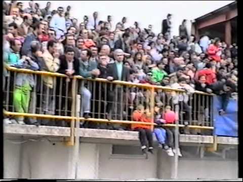 NERETO CALCIO:"Nereto-Mosciano1-0..tifo allo stadio,arrivo Moscianesi,tifo in piazza"