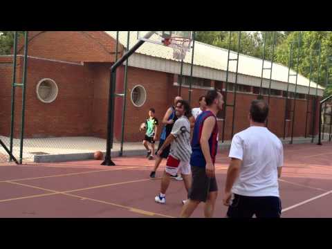 Basket en el Andrés Estrada de Huelva
