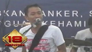 Download lagu Superglad - Simpan Saja (Live Konser Tasikmalaya 04 November 2005) mp3