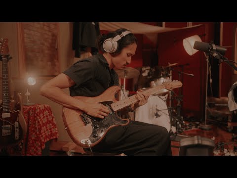 Void Girl - H 3 F (Official Music Video)