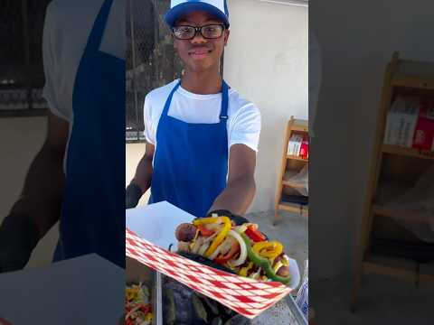 Viral $5 Hot Dogs in LB operated by 15 year old twins #bestfood #hotdog #bacon #americanfood