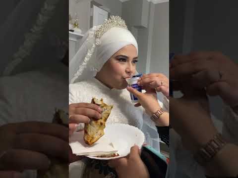 Gelinleri ellerinizle besleyin 😂 #shorts #gelin #düğün