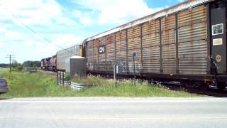 preview picture of video 'CP Train Crosses Vanneck Road'