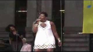 Fantasia Barrino - Bore Me Soundcheck GMA 2007
