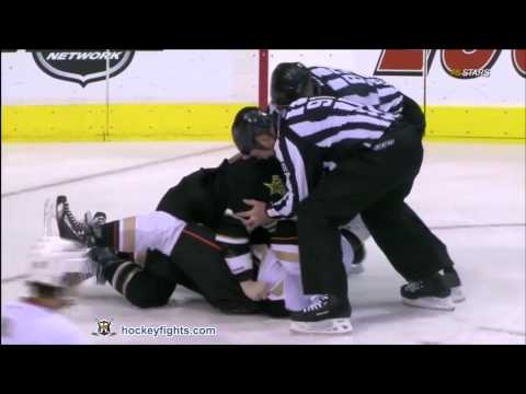 Rod Pelley vs Jake Dowell