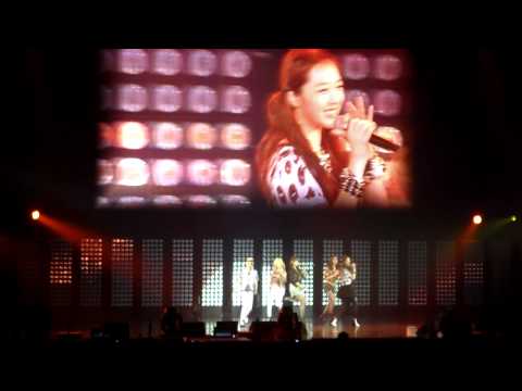 [SMTOWN PARIS] 110610 - Before the stage + f(x) LaChaTa - Fancam