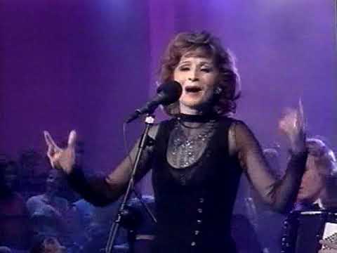 ANNELI SARI - Juhlan huuma - La Foule. Arr. Jari Puhakka (MTV3 1995)