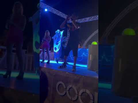 Calabria coolbay Alessio ossino in concerto con Luana samu