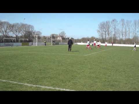 D1 scoort de 1-1 Zwaluw VFC (20 april 2013)