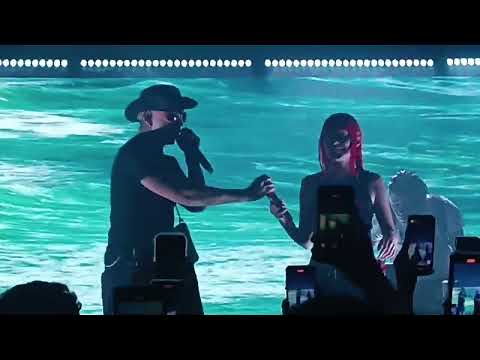 AKRIILA, Young Cister - sol & prada / Live en Teatro Súbela