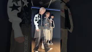 Download lagu 👣👣👣 #StrayKids #스트레이키즈 #YouMakeStrayKidsStay mp3 Download lagu 👣👣👣 #StrayKids #스트레이키즈 #YouMakeStrayKidsStay mp3