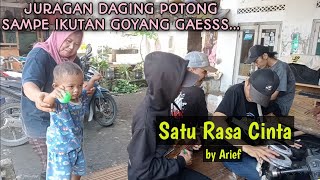 Download lagu Satu Rasa Cinta by Arief || Cover by Pengamen Jalanan mp3 Download lagu Satu Rasa Cinta by Arief || Cover by Pengamen Jalanan mp3