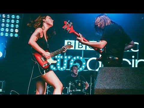 The Mysterines - Gasoline (Reading + Leeds 2019)