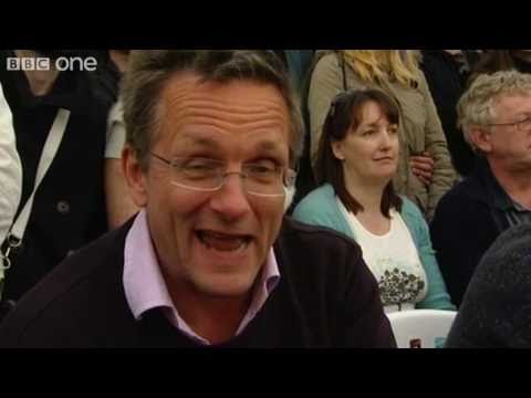 How Many Whole Chillies Can Michael Eat? - Pleasure and Pain with Michael Mosley - BBC