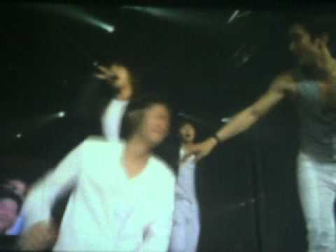 SuJu (Dancing Out part 2) 11-6-2011